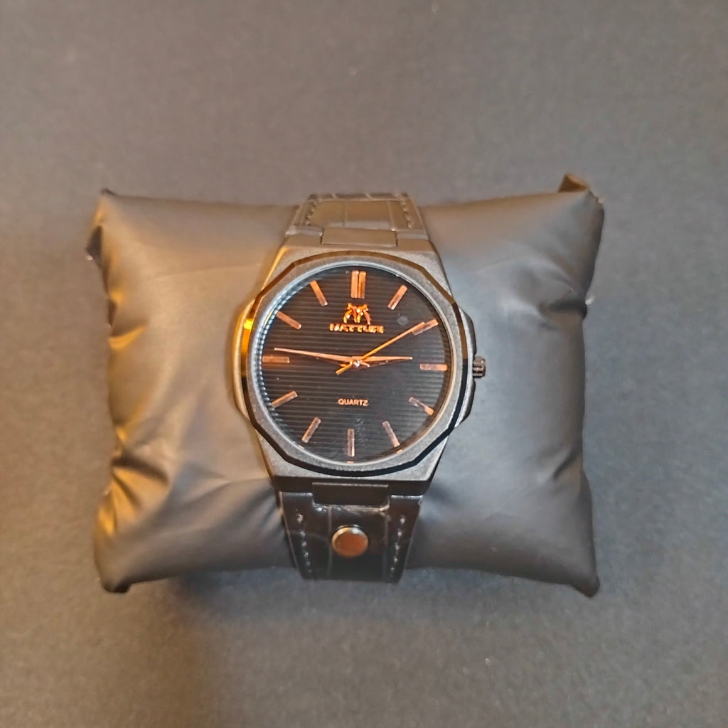 Matturi Classy Green Wrist Watch [Quartz]